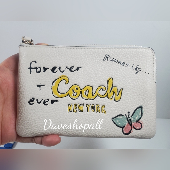 NWT Coach Pebbled Leather Corner Zip Wristlet With Sketch Print - Picture 3 of 5